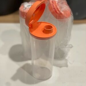 New Tupperware Thirst n Go Flip Tumblers